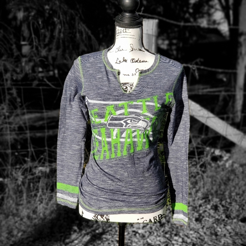 Majestic Seahawks henley
